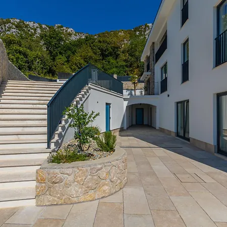 21 By Interhome Villa