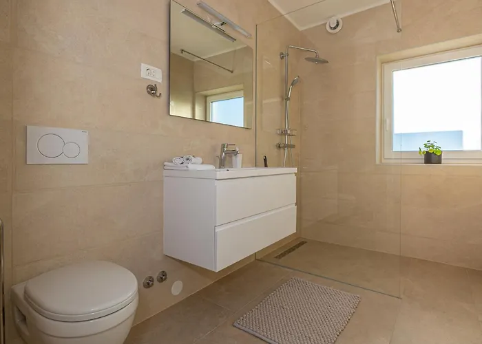 21 By Interhome Брибир