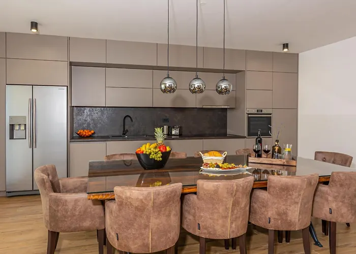 21 By Interhome * Брибир